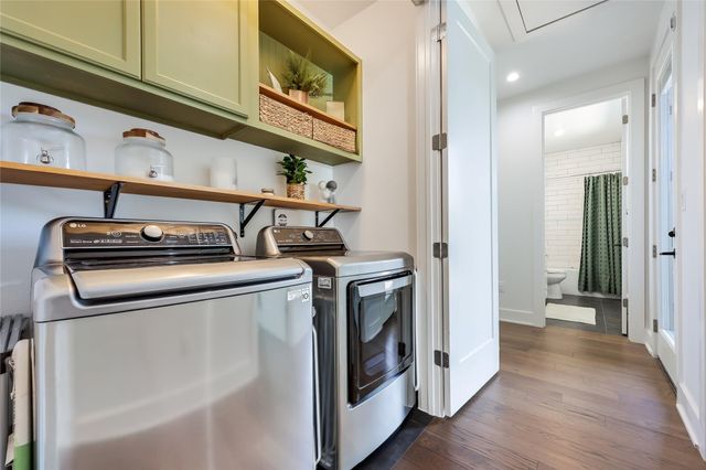 2111 Greenwood Ave A, Austin, TX 78723