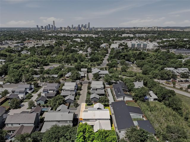 2111 Greenwood Ave A, Austin, TX 78723