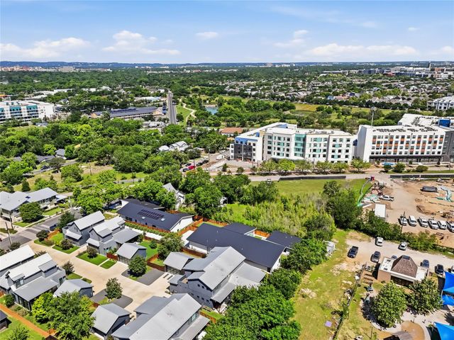 2111 Greenwood Ave A, Austin, TX 78723