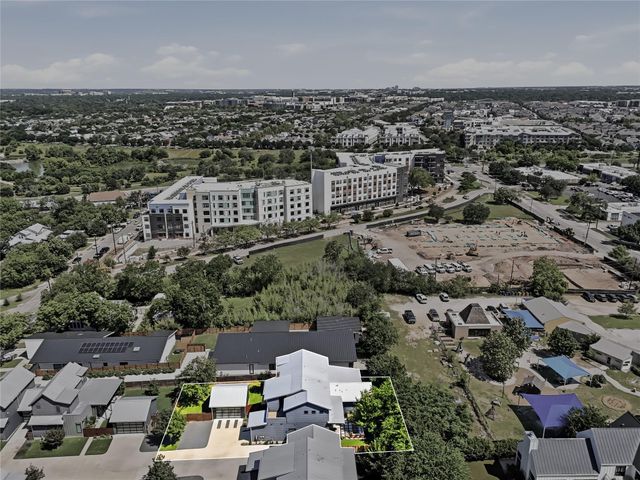 2111 Greenwood Ave A, Austin, TX 78723