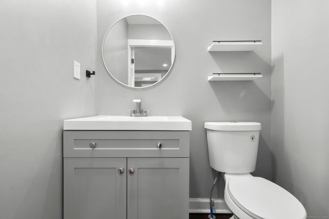 67 Bissell Street, Manchester, CT 06040