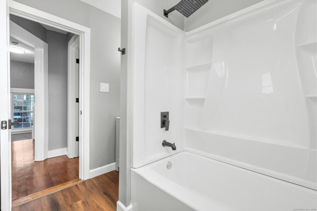 67 Bissell Street, Manchester, CT 06040