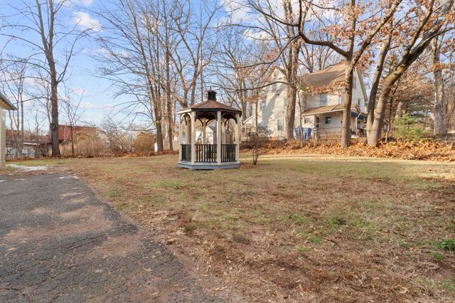 67 Bissell Street, Manchester, CT 06040