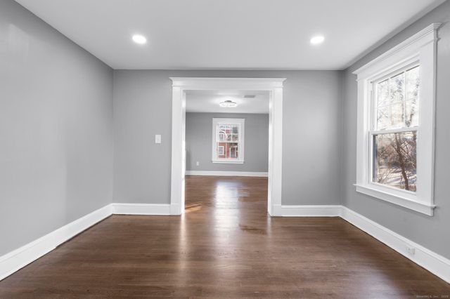 67 Bissell Street, Manchester, CT 06040