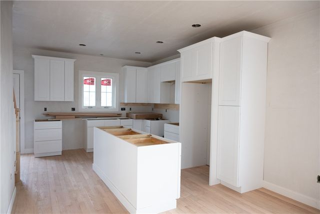 25 Bunker Hill Crossing, Portsmouth, RI 02871