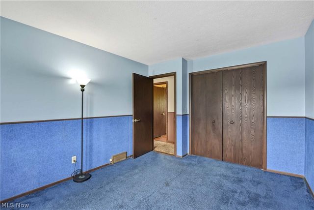 8712 Fenway Drive, Parma, OH 44129