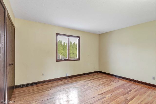 8712 Fenway Drive, Parma, OH 44129