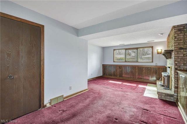 8712 Fenway Drive, Parma, OH 44129