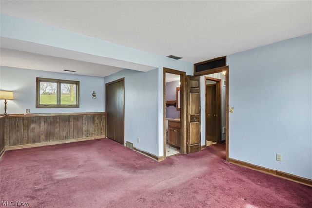 8712 Fenway Drive, Parma, OH 44129