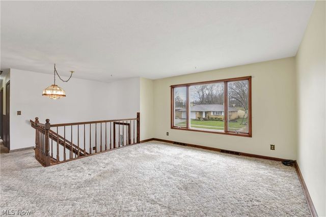 8712 Fenway Drive, Parma, OH 44129