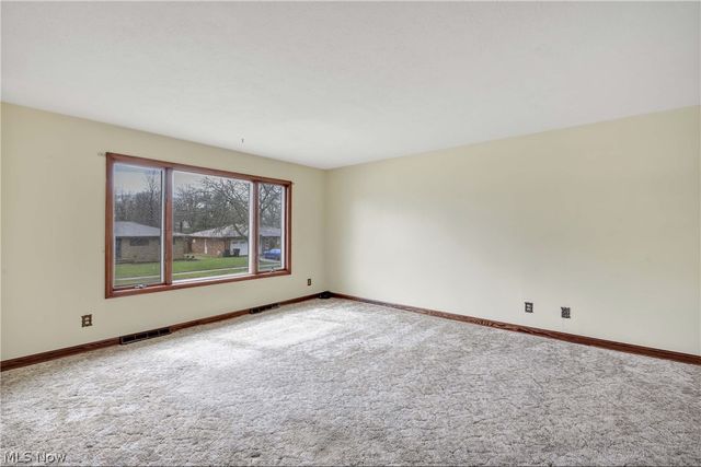 8712 Fenway Drive, Parma, OH 44129