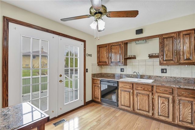 8712 Fenway Drive, Parma, OH 44129