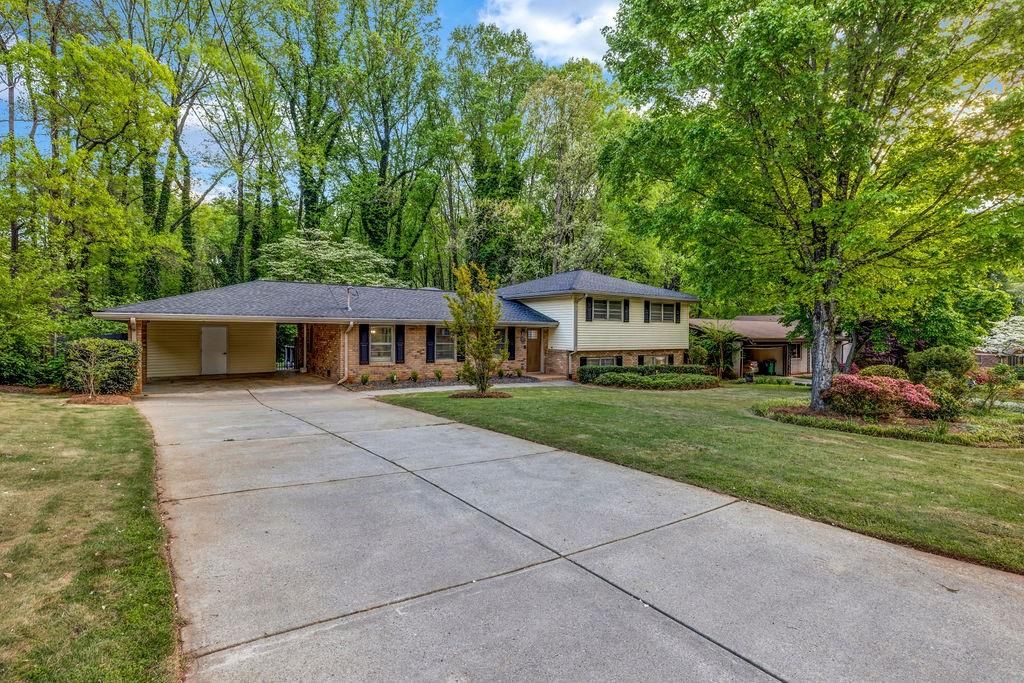 2921 Country Squire Lane, Decatur, GA 30033