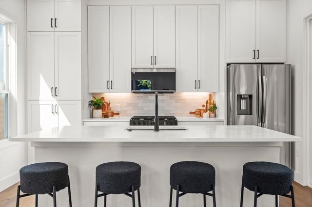 1407 Cedar Ave 2, Austin, TX 78702