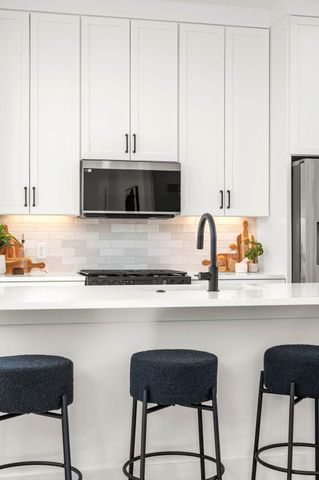 1407 Cedar Ave 2, Austin, TX 78702