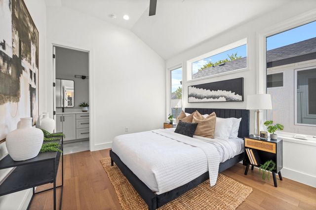 1407 Cedar Ave 2, Austin, TX 78702