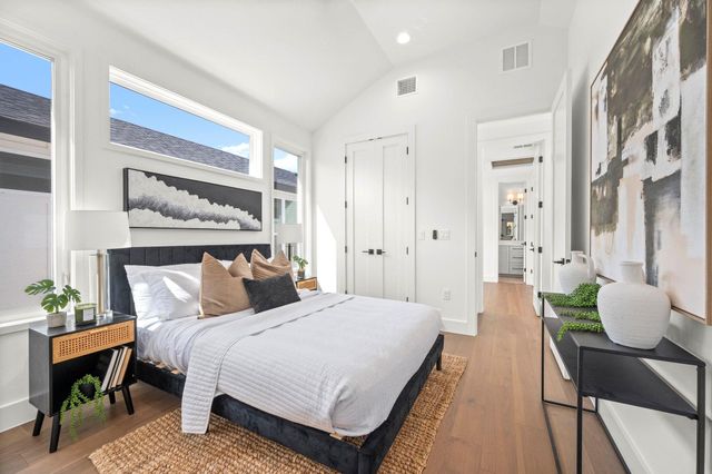 1407 Cedar Ave 2, Austin, TX 78702