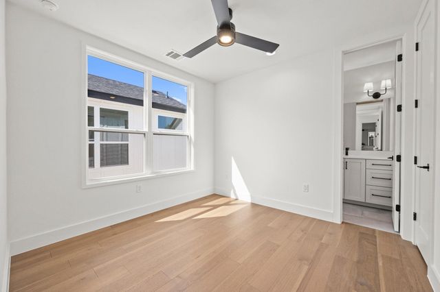 1407 Cedar Ave 2, Austin, TX 78702