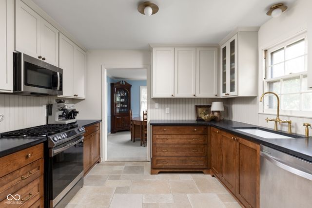 6852 Marmont Court, Indianapolis, IN 46220