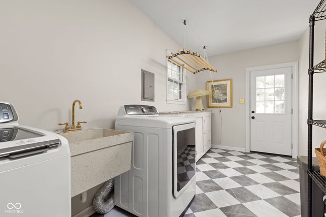 6852 Marmont Court, Indianapolis, IN 46220