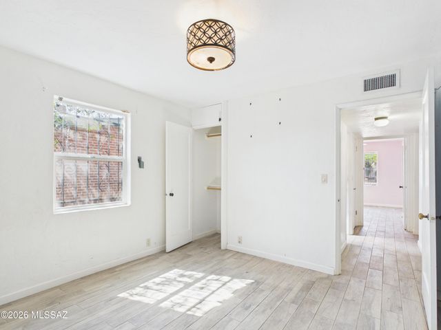 2240 E 2nd Street, Tucson, AZ 85719