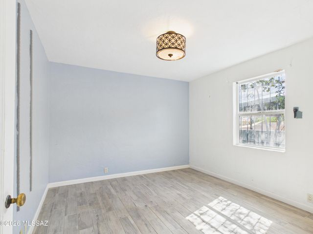 2240 E 2nd Street, Tucson, AZ 85719