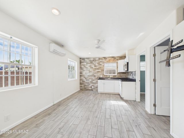 2240 E 2nd Street, Tucson, AZ 85719