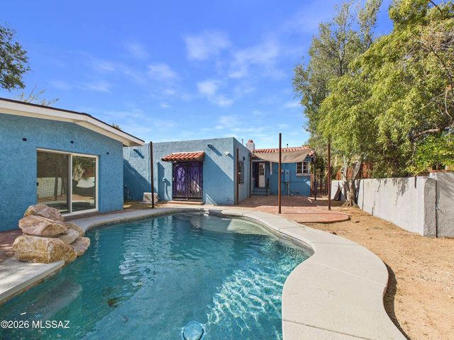 2240 E 2nd Street, Tucson, AZ 85719