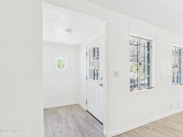 2240 E 2nd Street, Tucson, AZ 85719