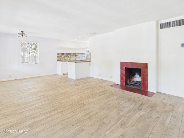 2240 E 2nd Street, Tucson, AZ 85719