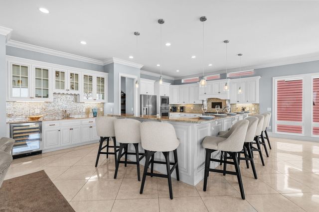 1689 S Waccamaw Dr., Murrells Inlet, SC 29576