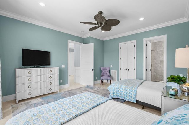 1689 S Waccamaw Dr., Murrells Inlet, SC 29576