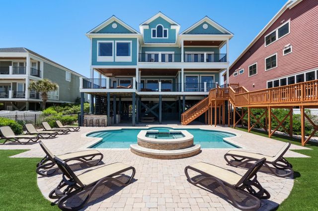 1689 S Waccamaw Dr., Murrells Inlet, SC 29576