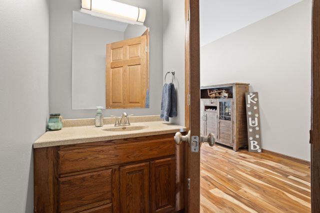 606 3 Street E, Horace, ND 58047