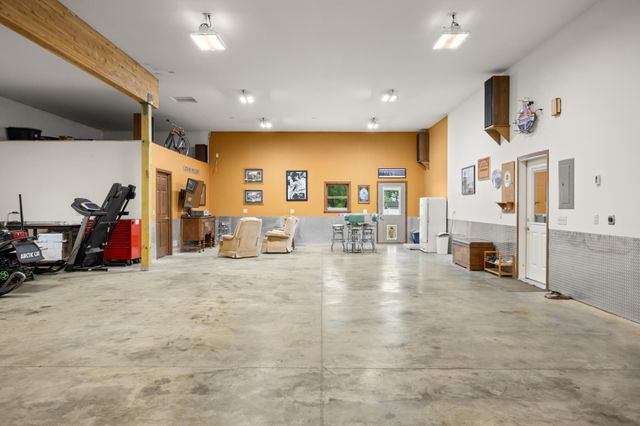 606 3 Street E, Horace, ND 58047