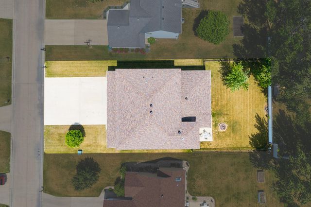 606 3 Street E, Horace, ND 58047
