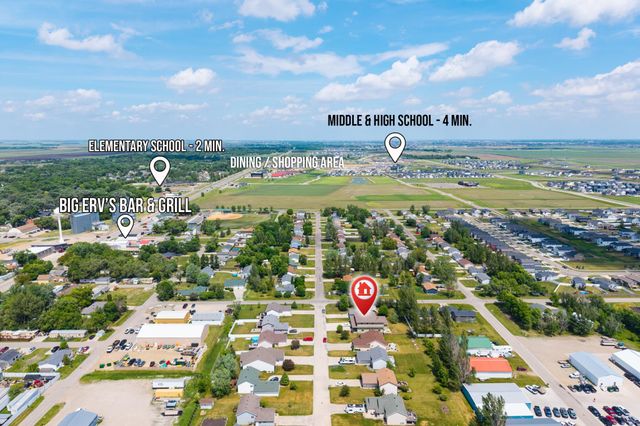 606 3 Street E, Horace, ND 58047
