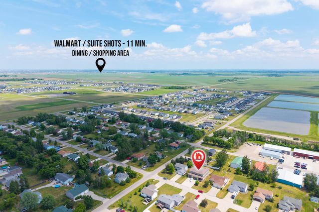 606 3 Street E, Horace, ND 58047
