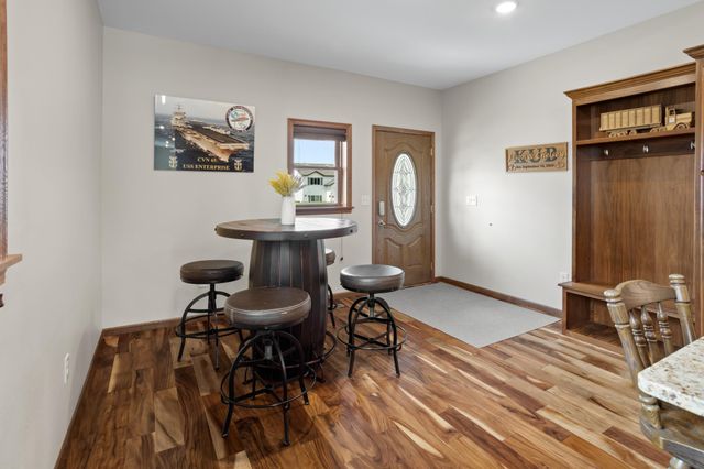 606 3 Street E, Horace, ND 58047