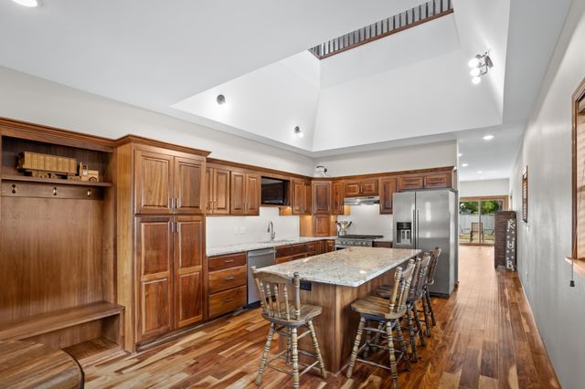 606 3 Street E, Horace, ND 58047
