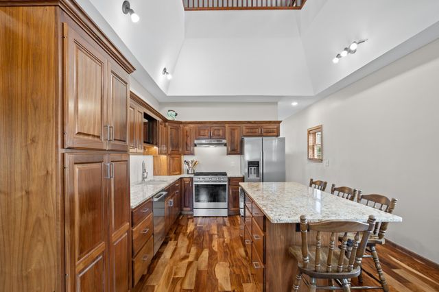 606 3 Street E, Horace, ND 58047