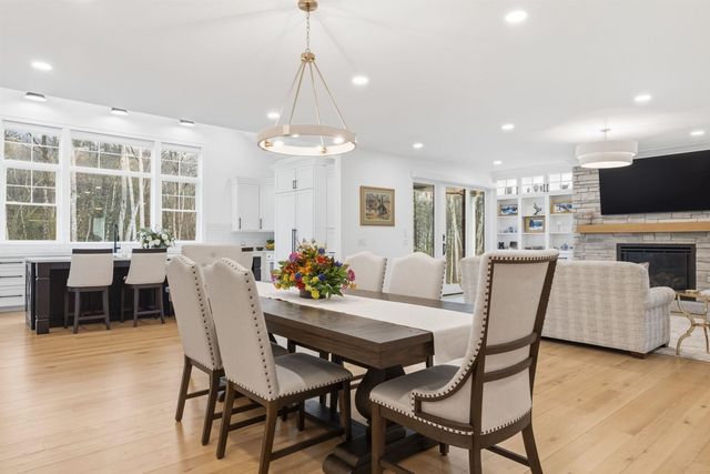 10 Hobart Lane, Hollis, NH 03049