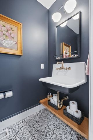 10 Hobart Lane, Hollis, NH 03049