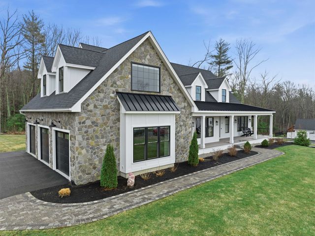 10 Hobart Lane, Hollis, NH 03049