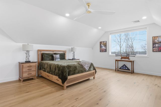 10 Hobart Lane, Hollis, NH 03049