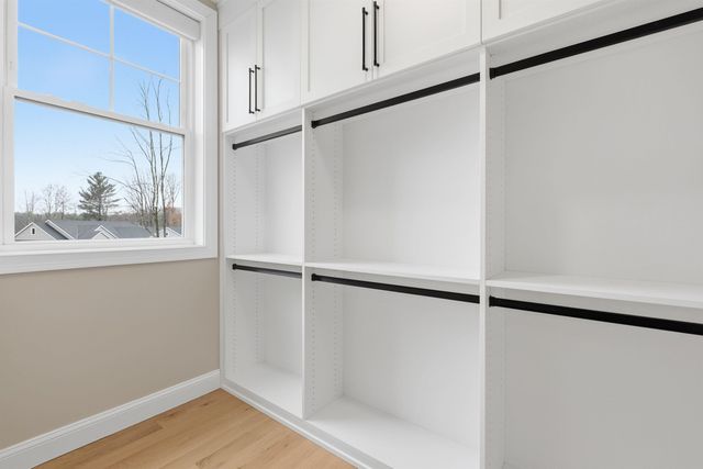 10 Hobart Lane, Hollis, NH 03049