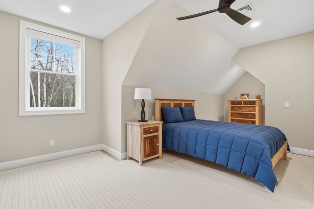 10 Hobart Lane, Hollis, NH 03049