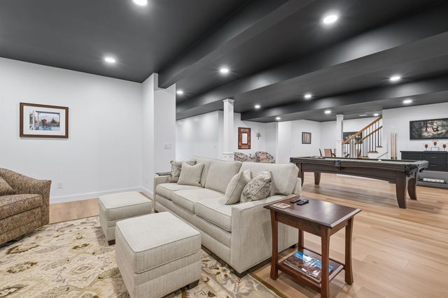 10 Hobart Lane, Hollis, NH 03049