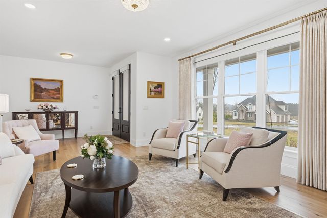 10 Hobart Lane, Hollis, NH 03049