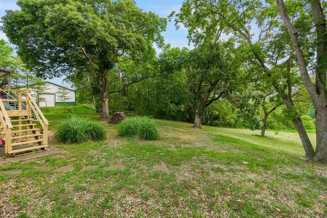 24825 Countryview Drive, Kearney, MO 64060